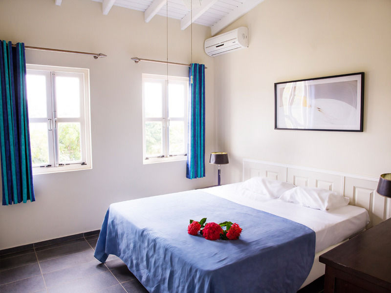 Caribbean Club Bonaire Aparthotel Екстериор снимка