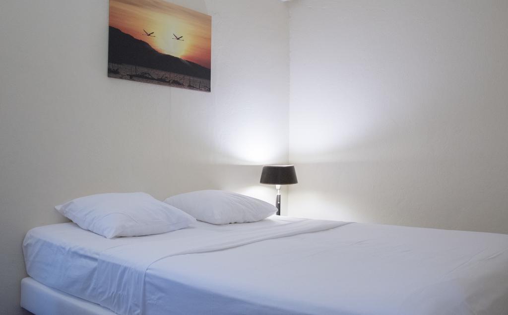 Caribbean Club Bonaire Aparthotel Екстериор снимка