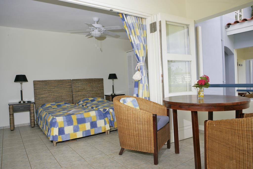 Caribbean Club Bonaire Aparthotel Екстериор снимка