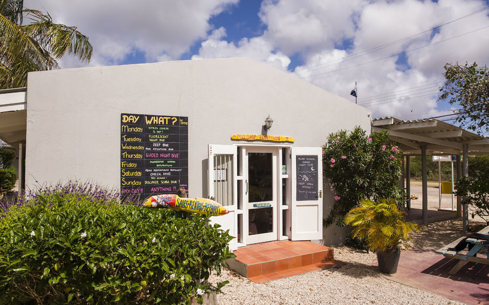 Caribbean Club Bonaire Aparthotel Екстериор снимка