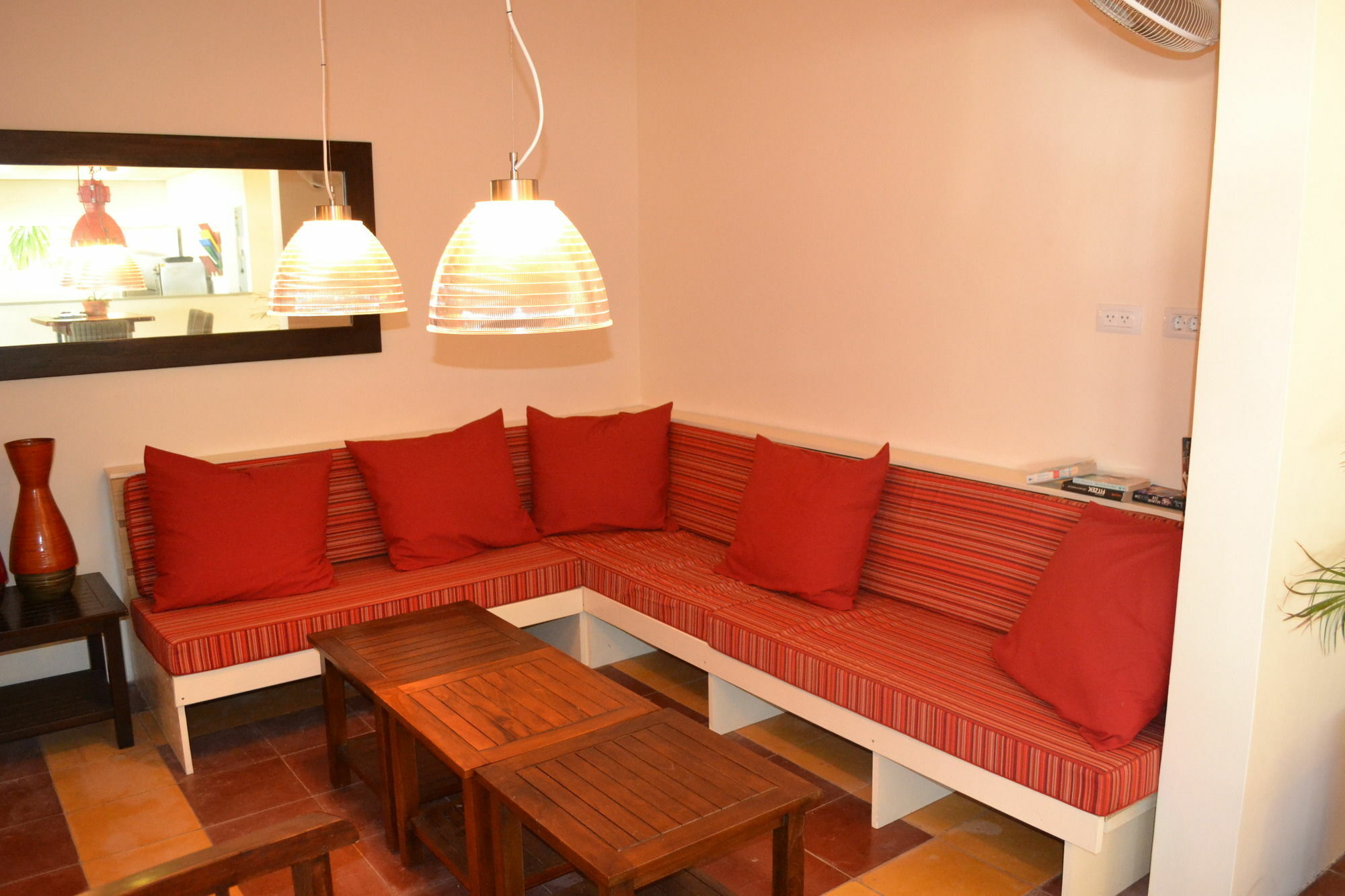 Caribbean Club Bonaire Aparthotel Екстериор снимка