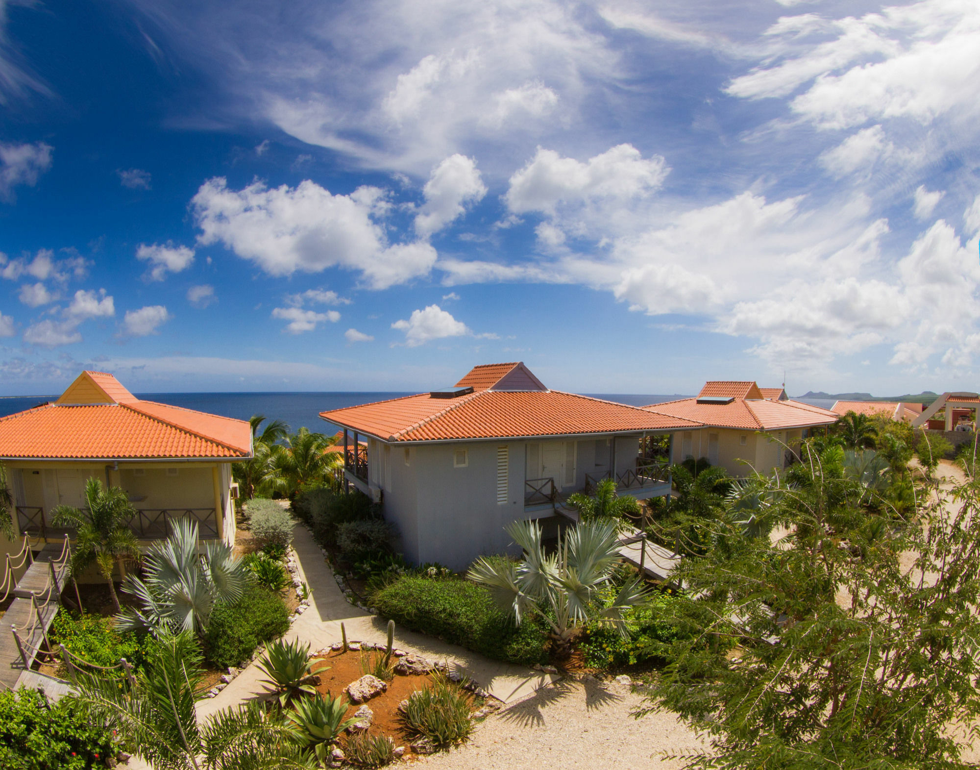 Caribbean Club Bonaire Aparthotel Екстериор снимка